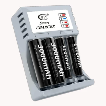 Caricatore universale AA E AAA Ricaricabili 4Ports NiMH NiCd Batterie Charger Smart Caricabatterie da Viaggio N. 5 al N. 7 Caricabatterie