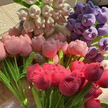 1Pcs Maglia Bouquet di Fiori Finti Margherita Girasole Tulipani in Fiore Artificiale di Nozze Decorazione a Mano, tessuti a Maglia Fiore Decorazioni per la Casa