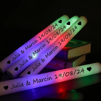 12/15/30/60Pcs LED Bastoni di Incandescenza di Massa Colorata RGB Luminoso Schiuma Bastone Tifare Tubo di Luce Oscura per Natale Compleanno Festa di Nozze