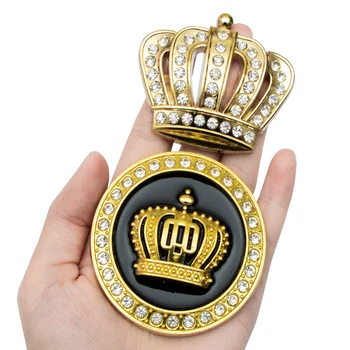 1 Pz Oro Argento Moda 3D Cristallo di Diamante della Corona dell'Autoadesivo dell'Automobile del Metallo Lato Emblema Distintivo di Auto Decorazione del Corpo di Accessori di stile