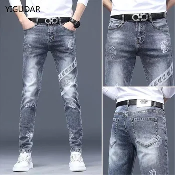 Mens denim stretch stampa pantaloni jeans Corea di dimagramento di moda casual jeans tutti-match luce di lusso uomini jeans pantaloni per gli uomini